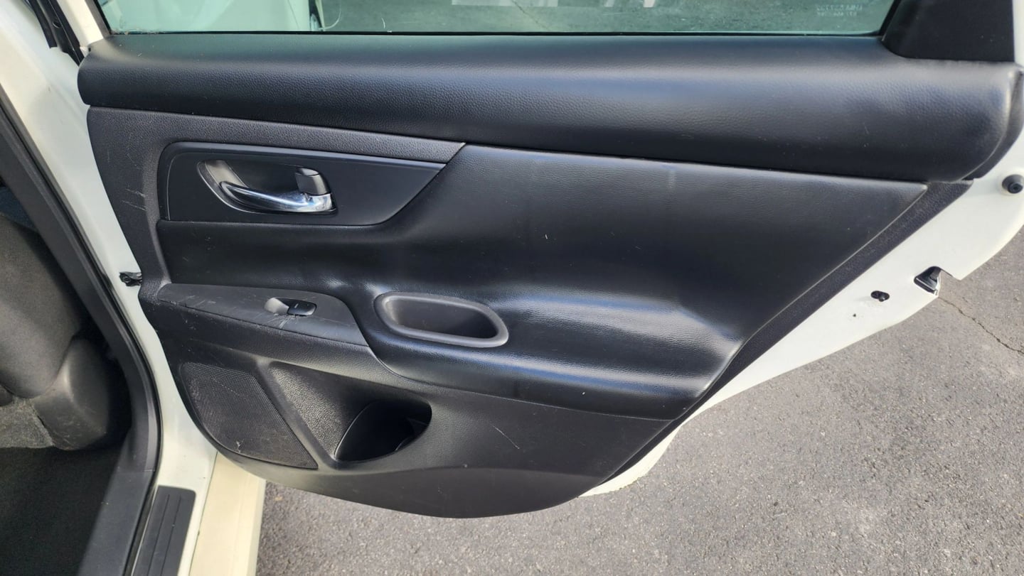 Photo 20 of this Nissan Altima