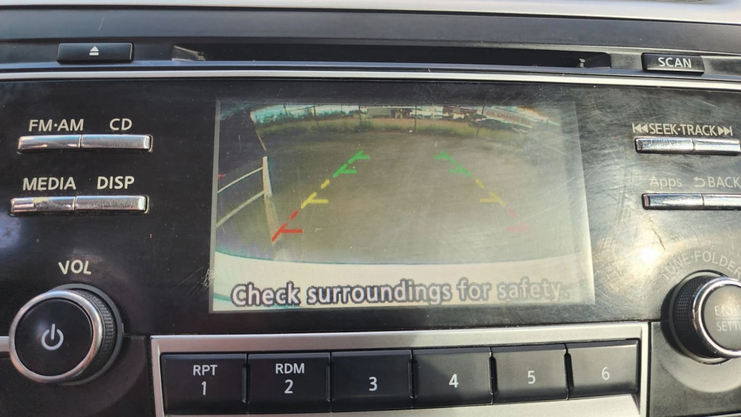 Photo 26 of this Nissan Altima