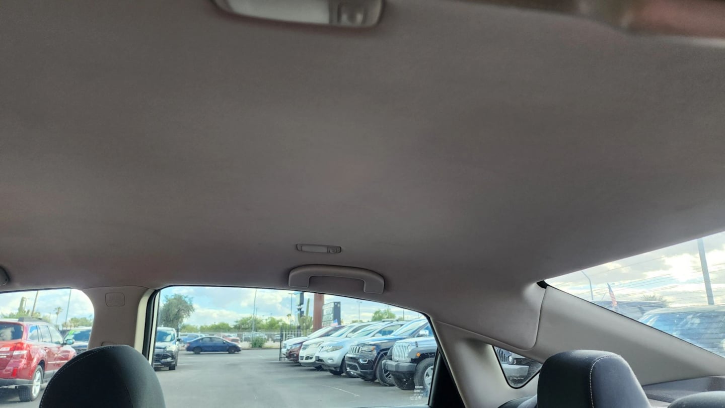 Photo 39 of this Nissan Altima
