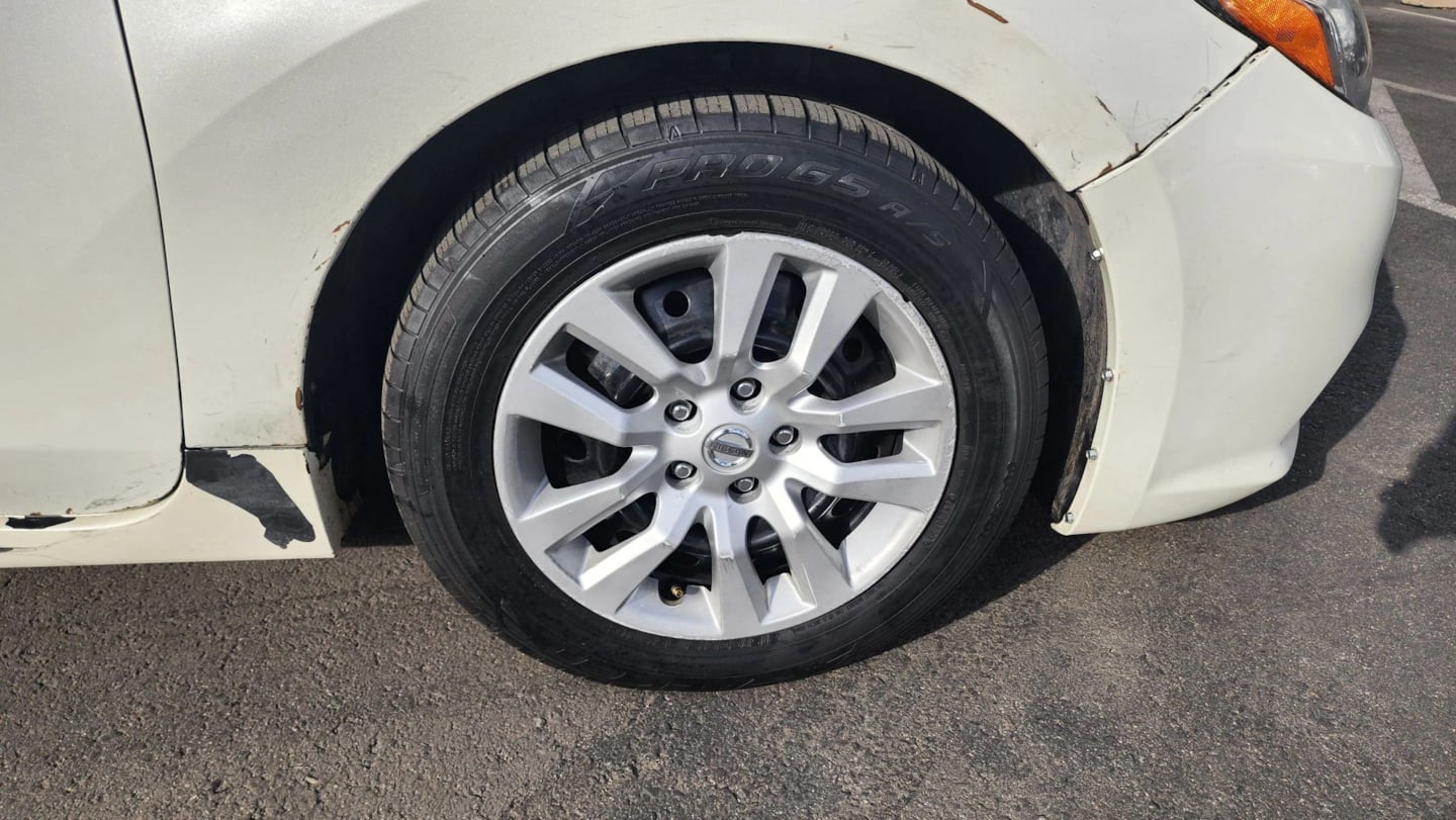 Photo 48 of this Nissan Altima
