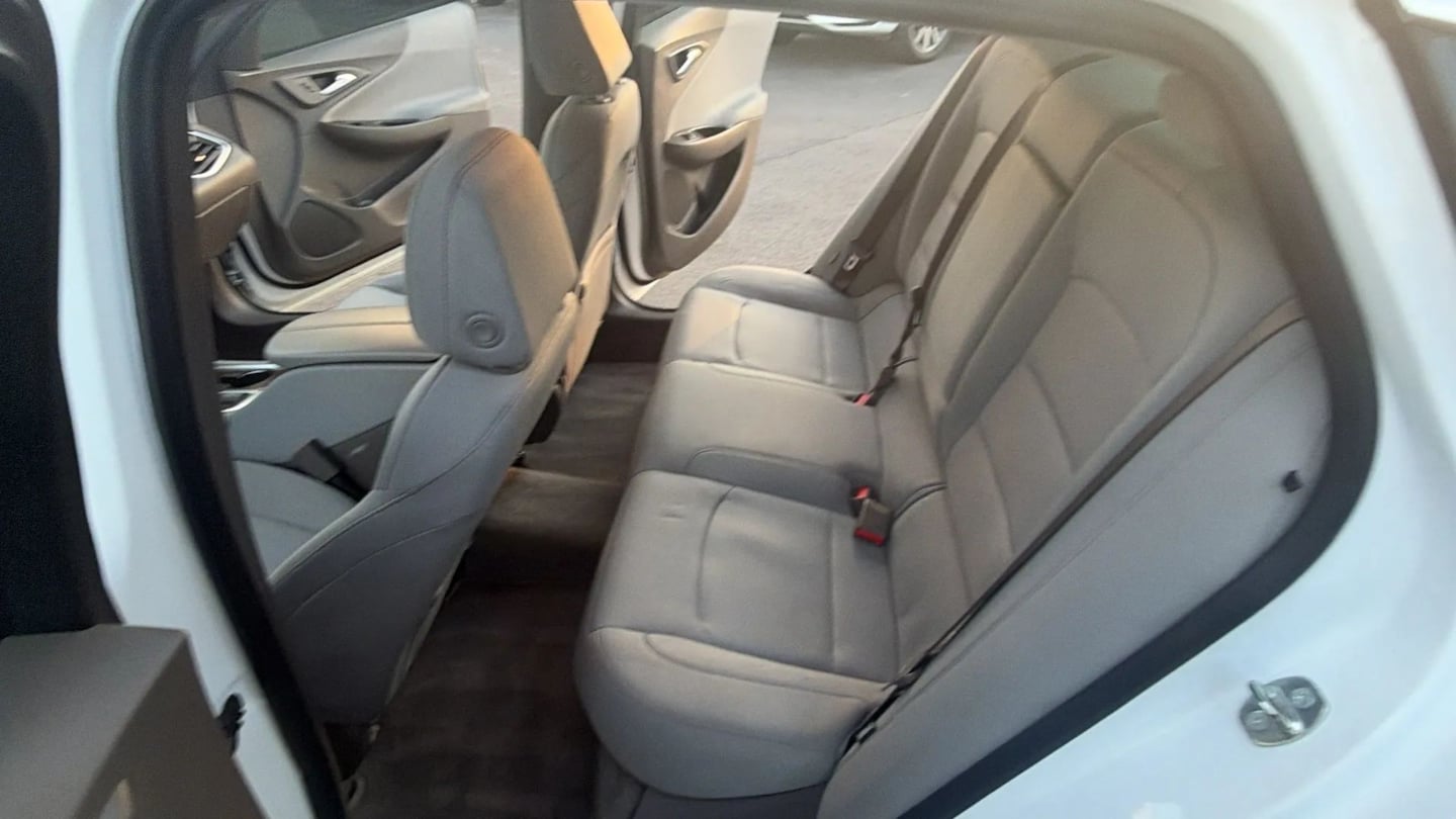 Photo 24 of this Chevrolet Malibu