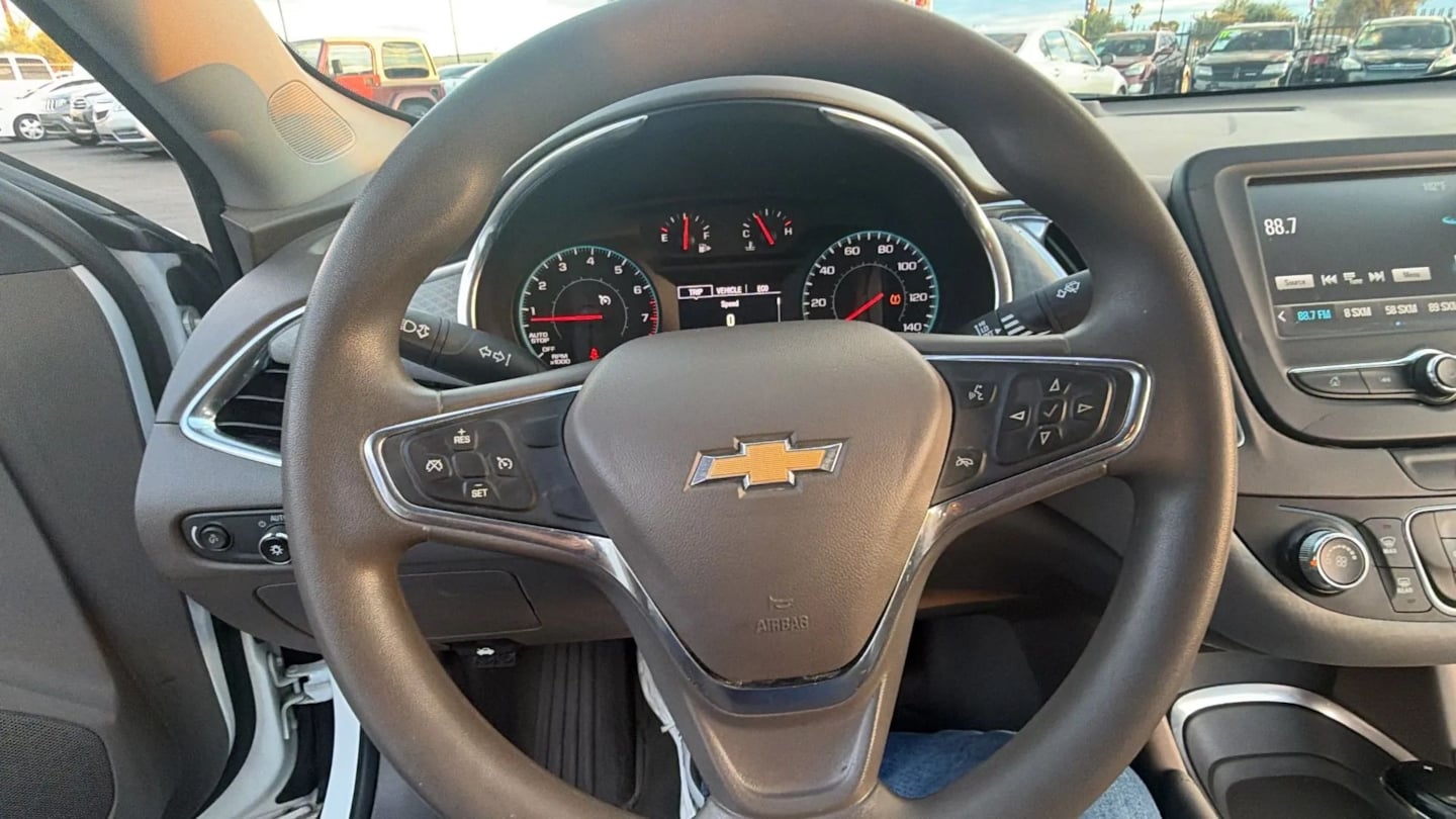 Photo 26 of this Chevrolet Malibu