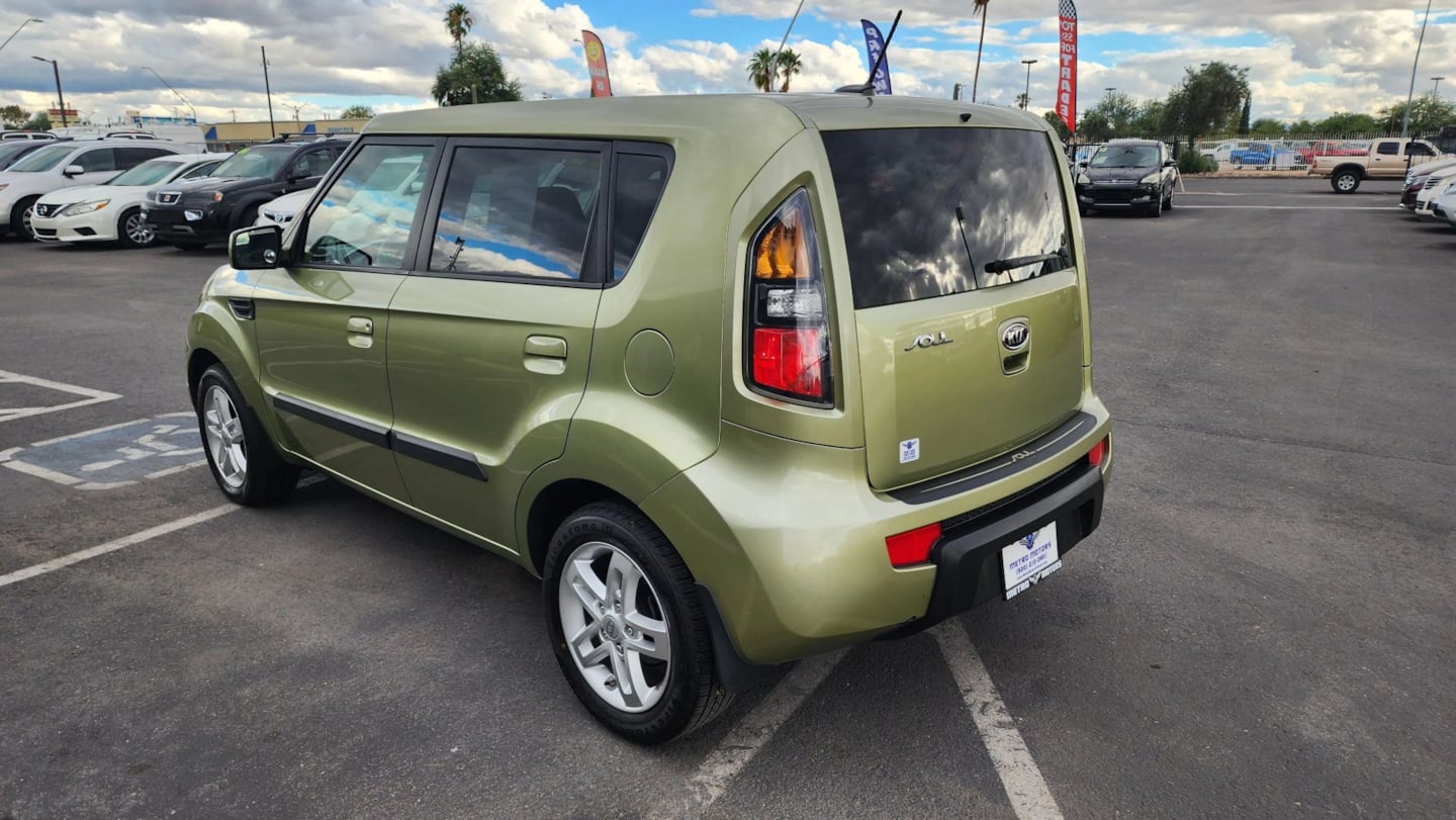 Photo 6 of this Kia Soul