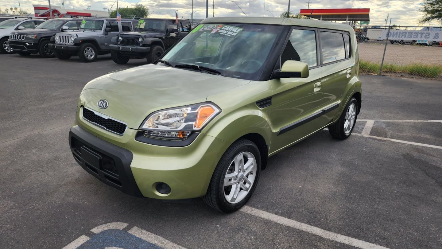 Photo 8 of this Kia Soul