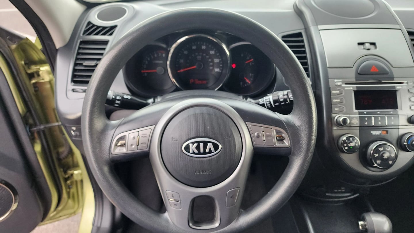 Photo 24 of this Kia Soul