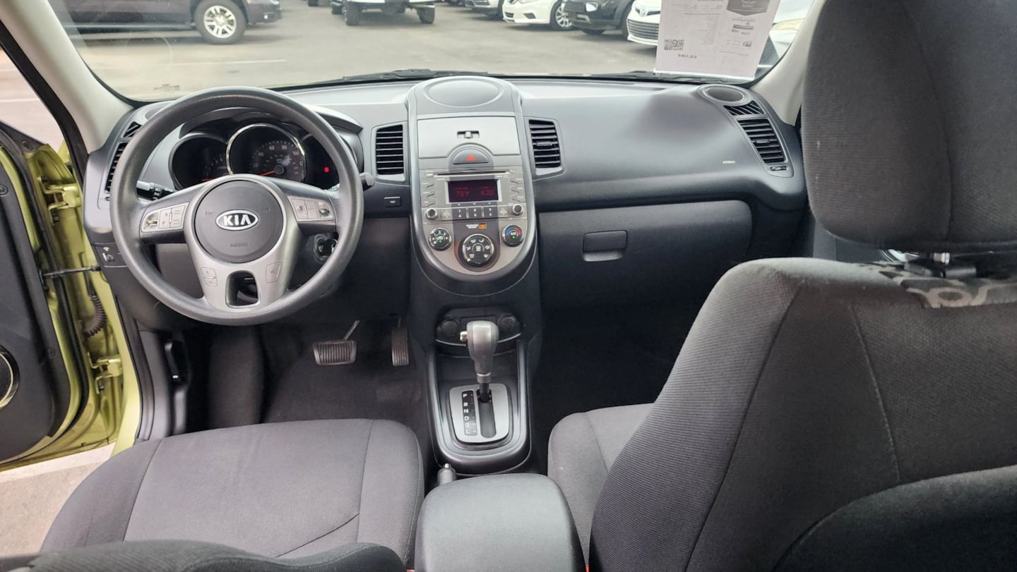 Photo 33 of this Kia Soul