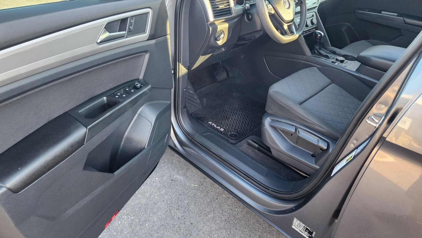 Photo 10 of this Volkswagen Atlas