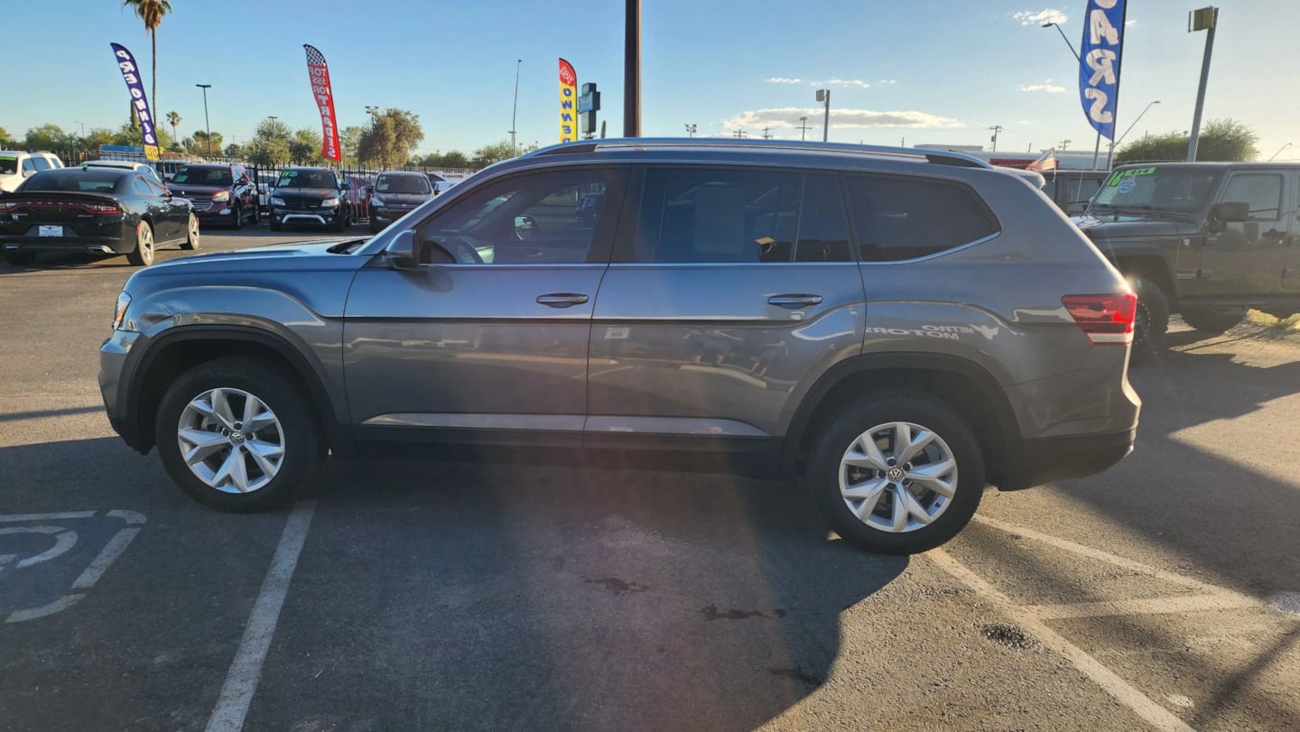 Photo 7 of this Volkswagen Atlas