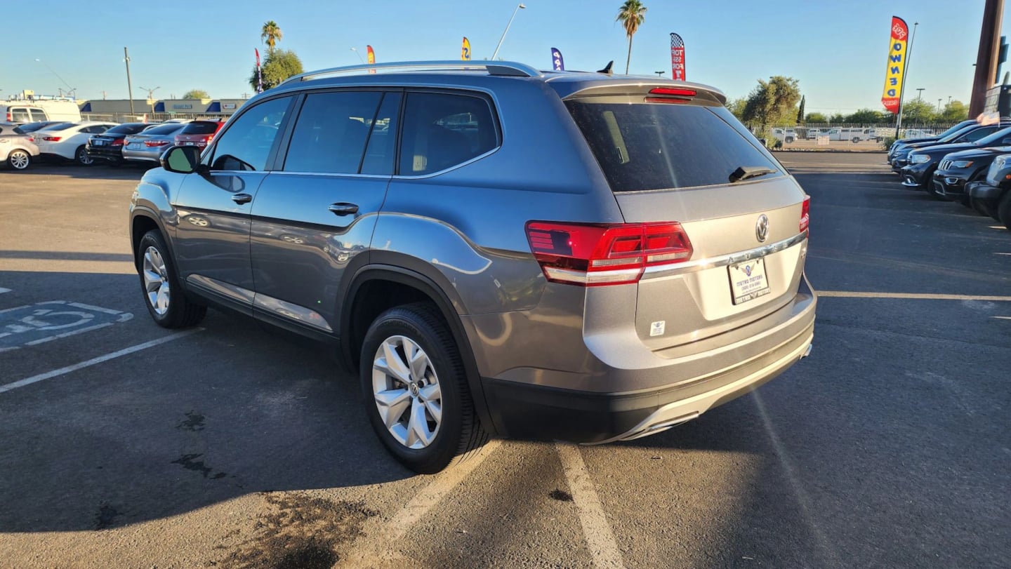 Photo 6 of this Volkswagen Atlas