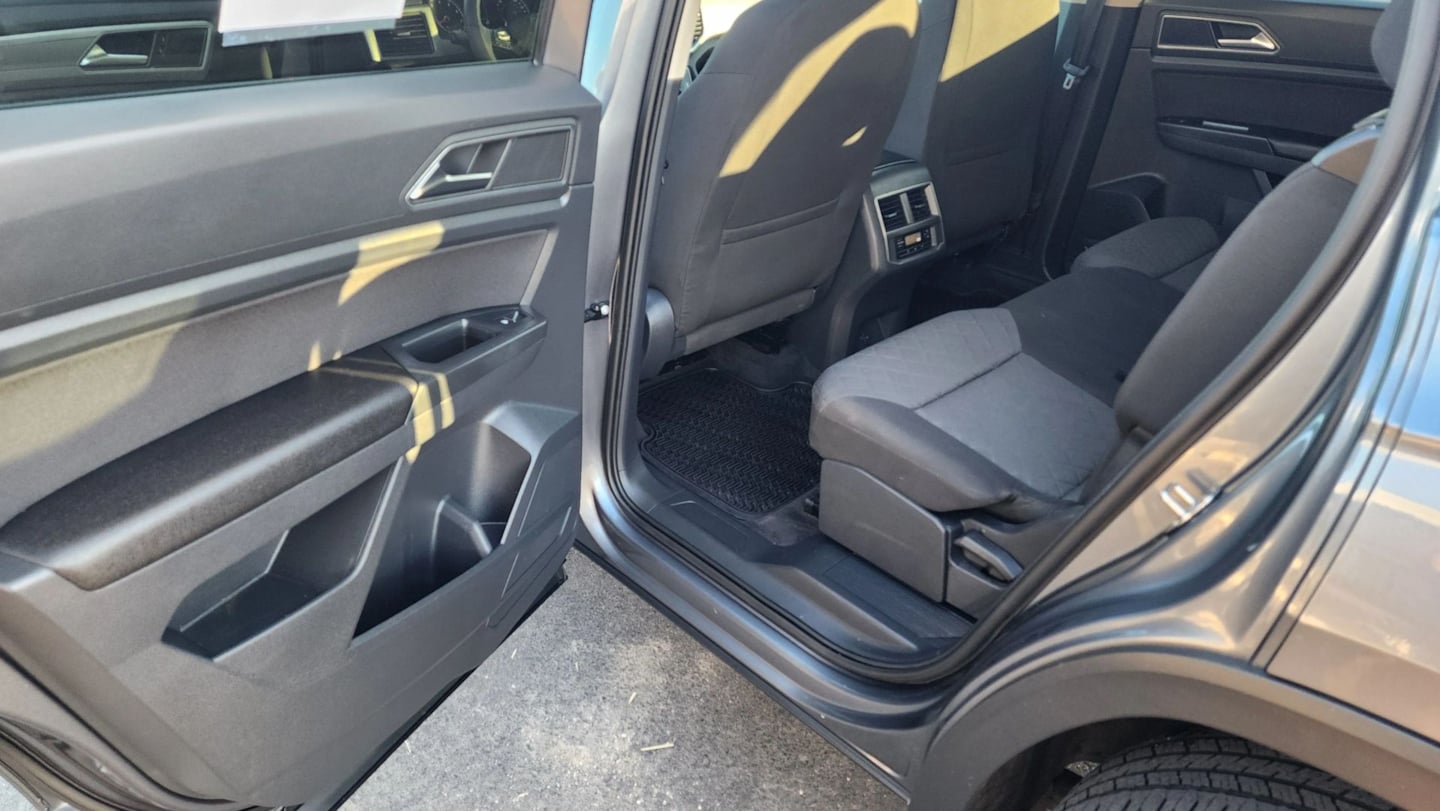 Photo 12 of this Volkswagen Atlas