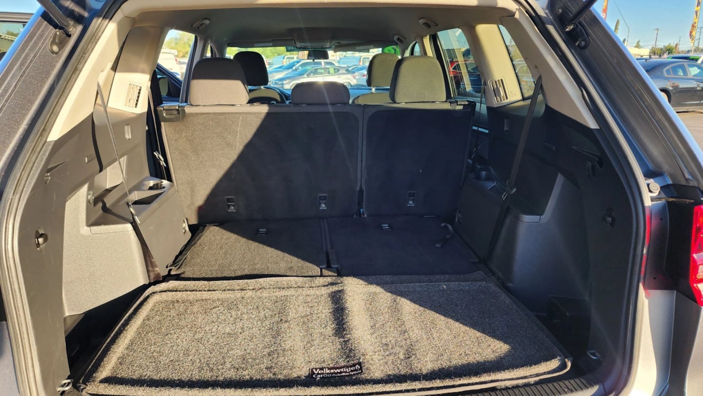 Photo 40 of this Volkswagen Atlas