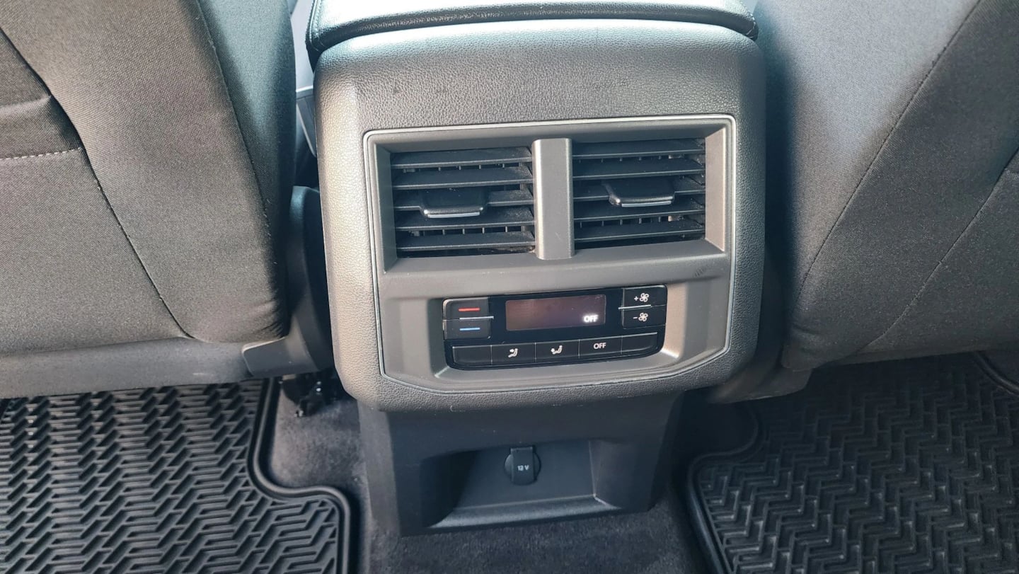 Photo 34 of this Volkswagen Atlas