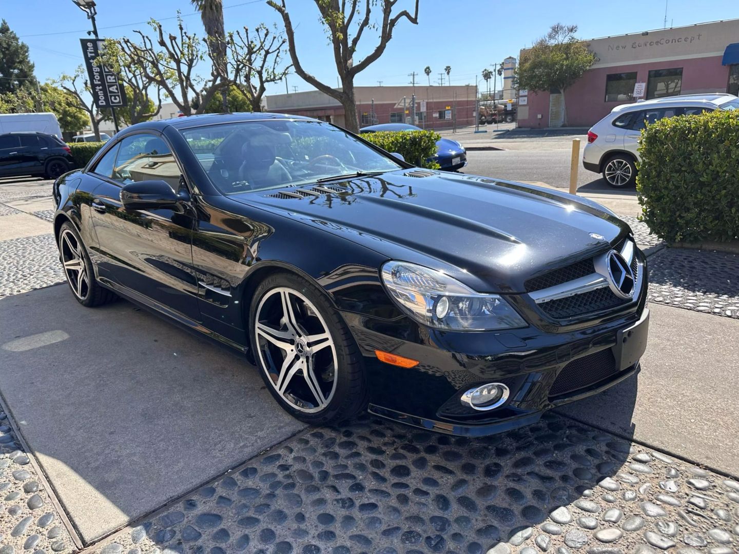 2012 Mercedes Benz SL 550 photo 3