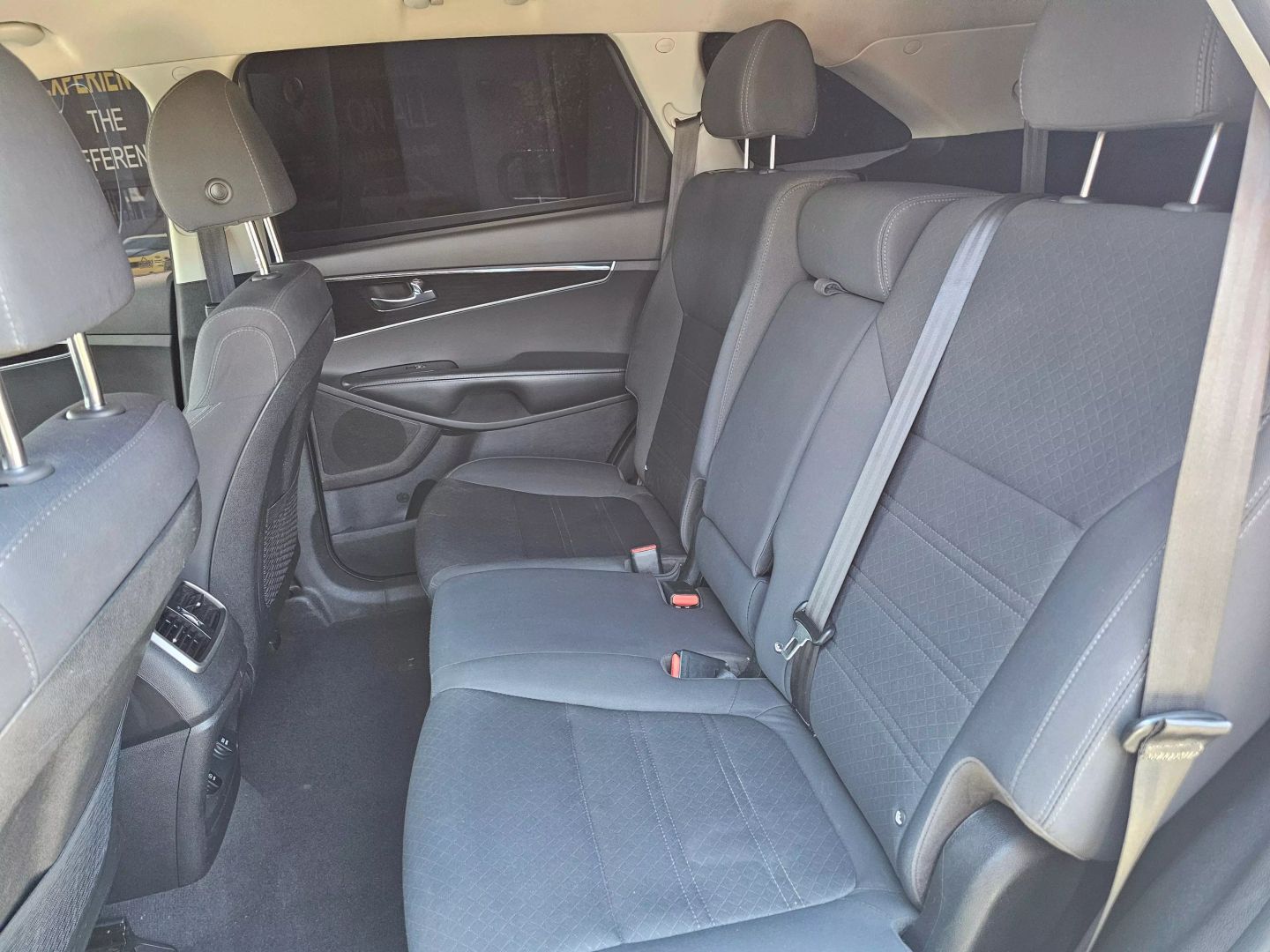 2020 Kia Sorento LX V6 photo 18