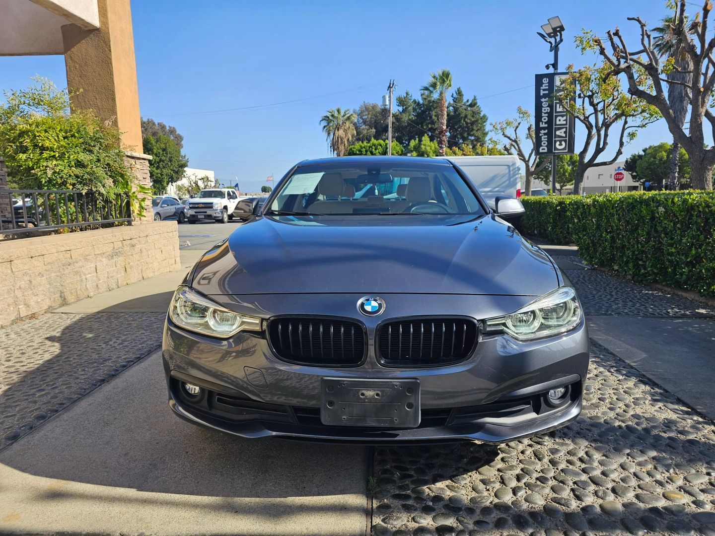 2018 Bmw 320i Sedan photo 2