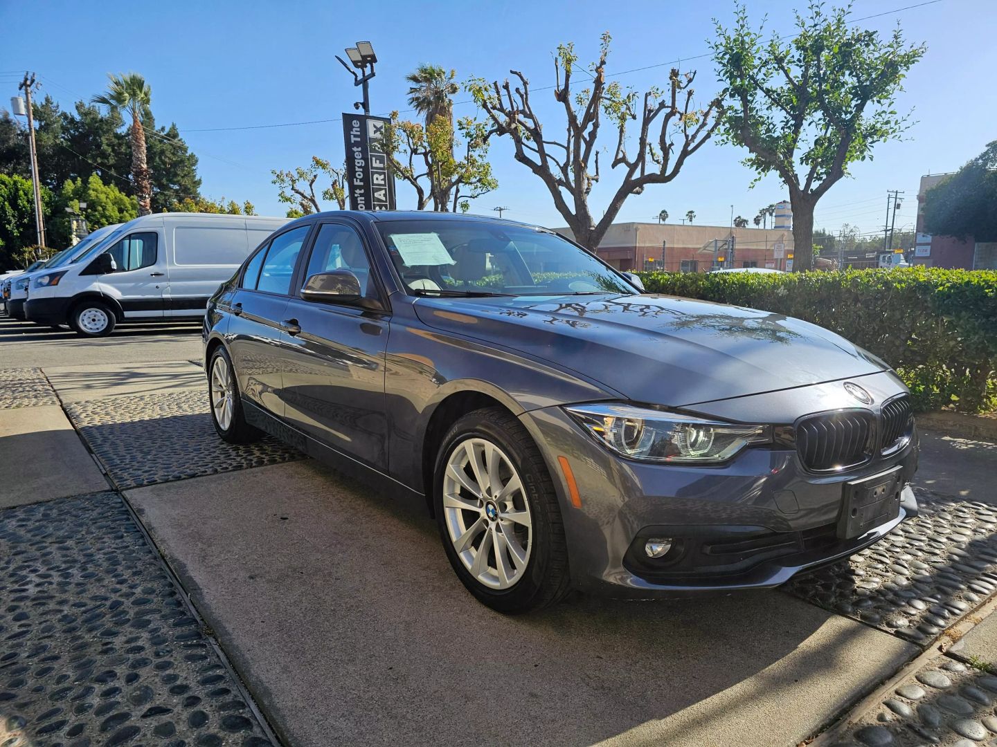 2018 Bmw 320i Sedan photo 3