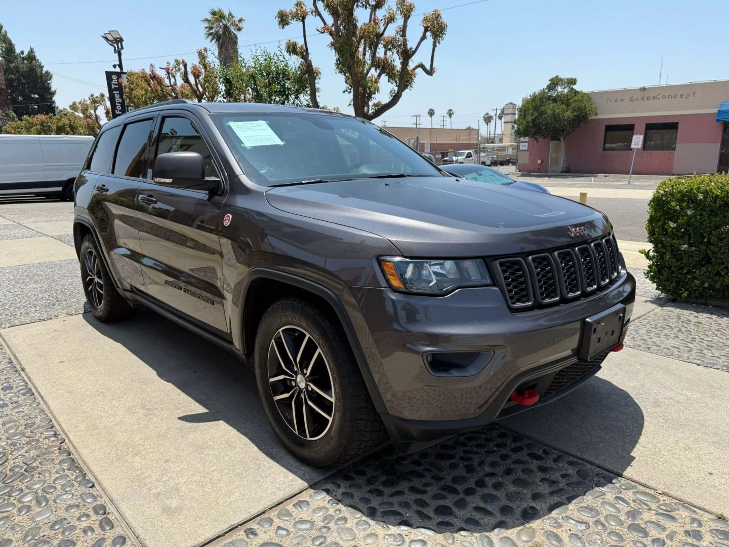 2018 Jeep Grand Cherokee Trailhawk photo 3