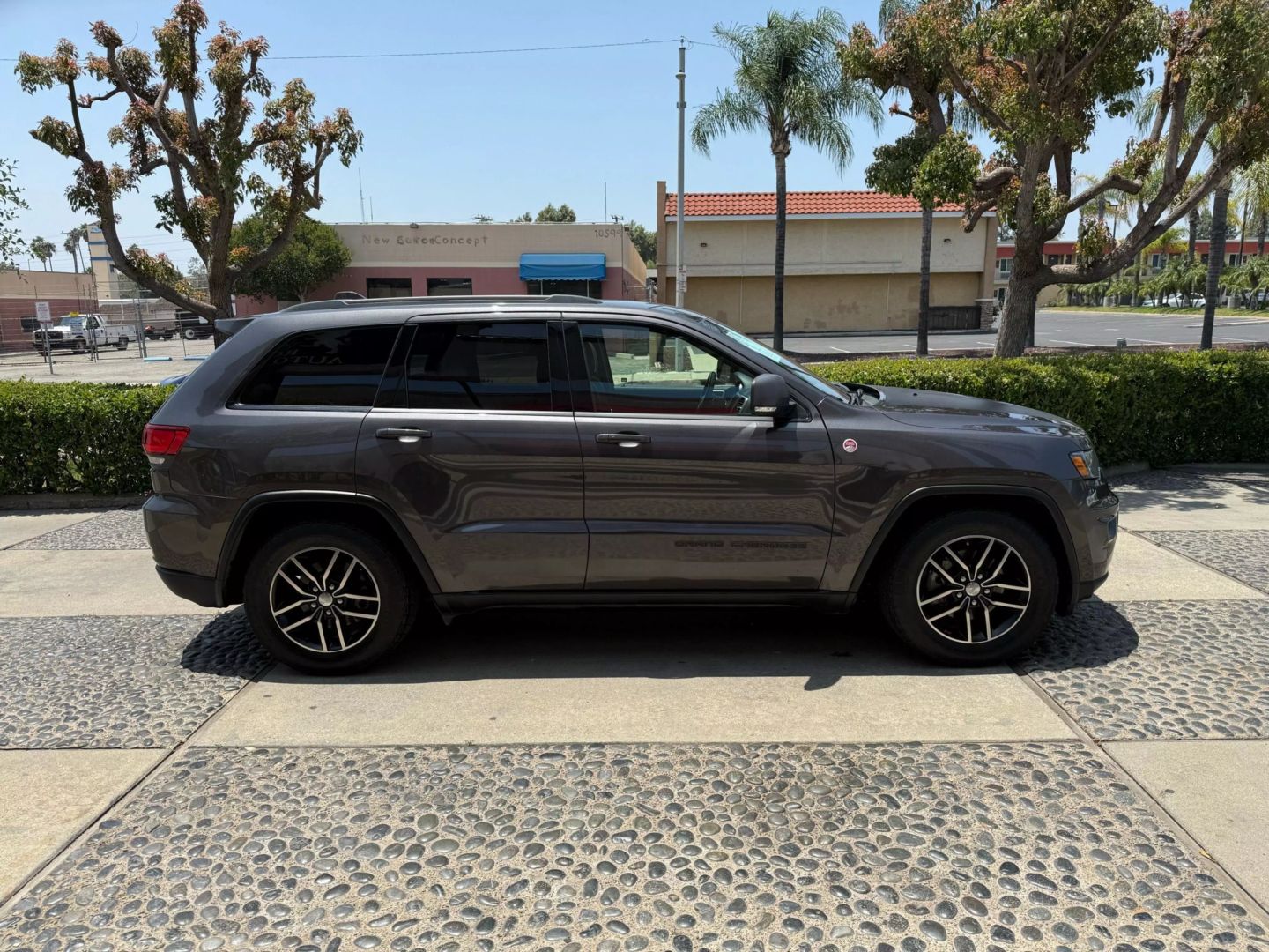 2018 Jeep Grand Cherokee Trailhawk photo 4