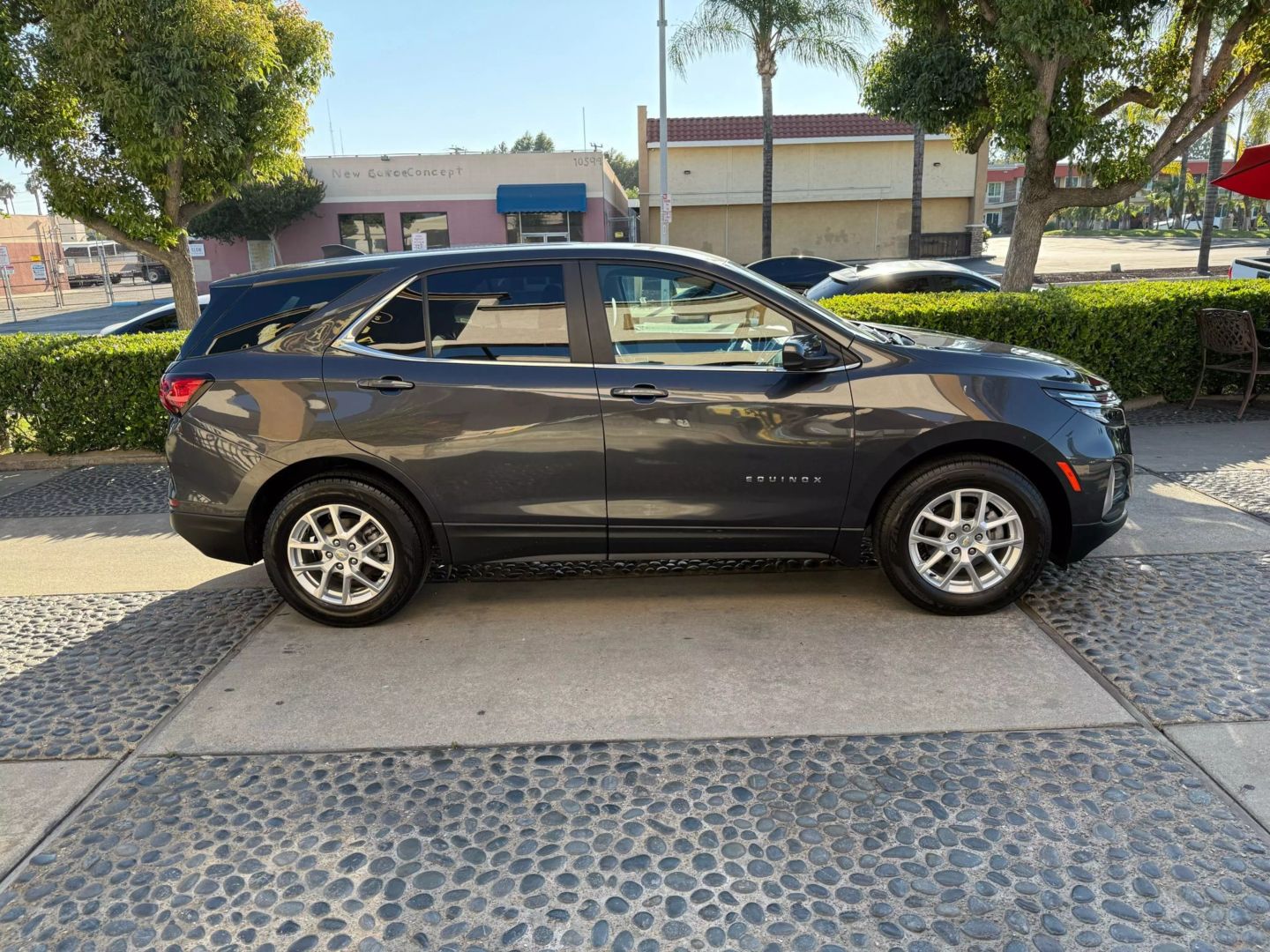 2022 Chevrolet Equinox LT photo 4