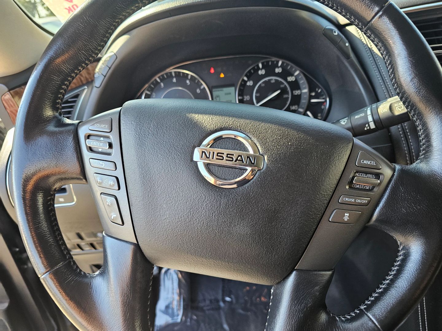 2020 Nissan Armada SL photo 11