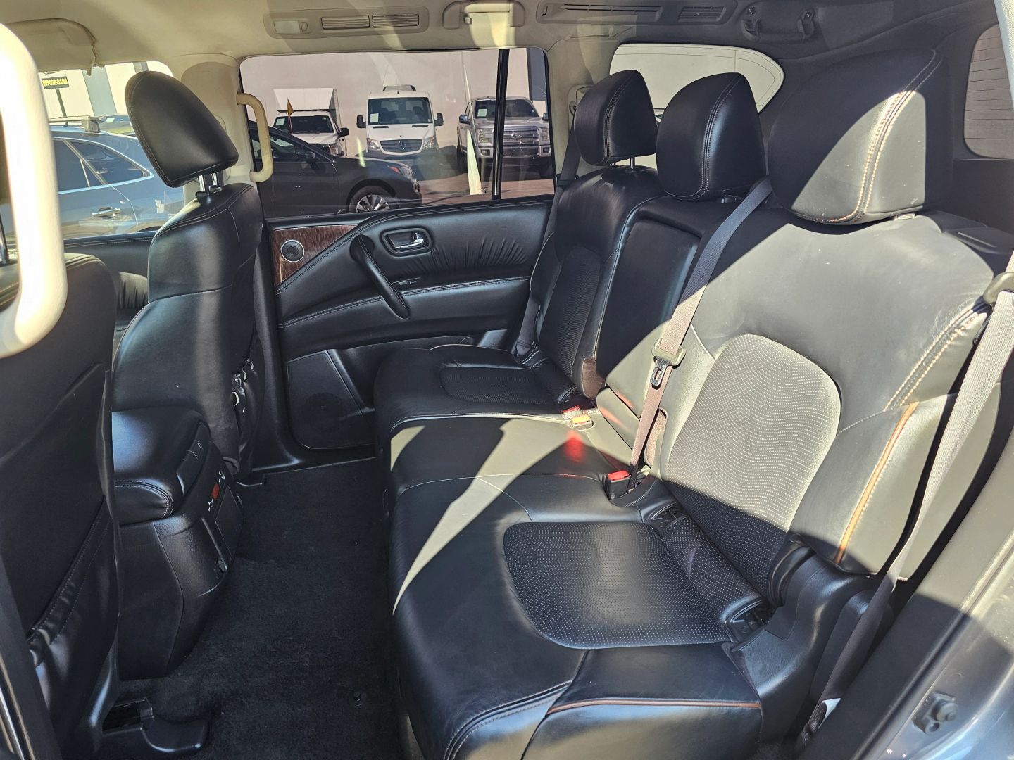 2020 Nissan Armada SL photo 18