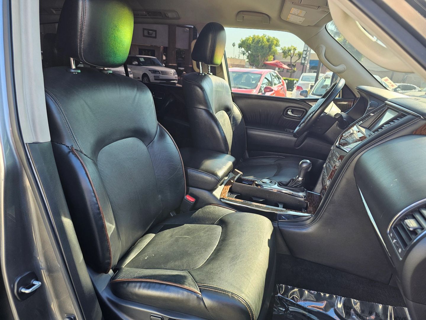 2020 Nissan Armada SL photo 22