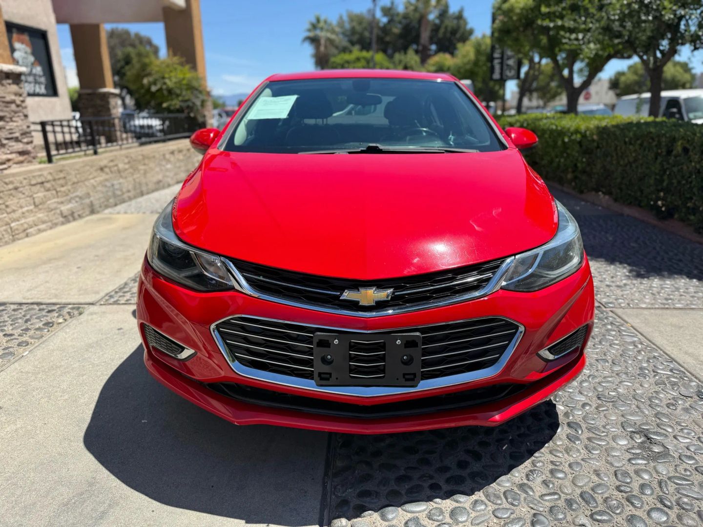 2018 Chevrolet Cruze Premier photo 2