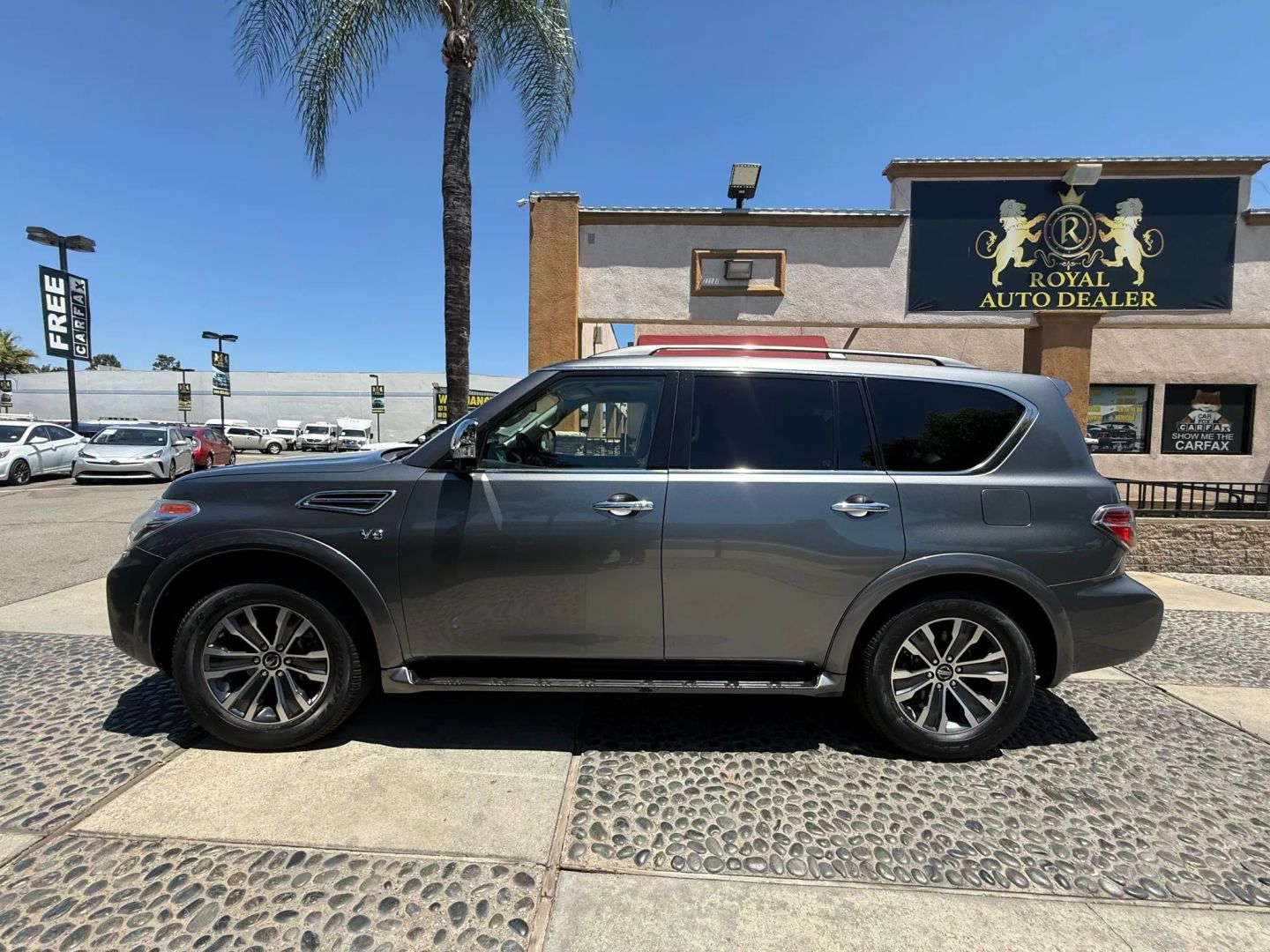 2018 Nissan Armada SL photo 8