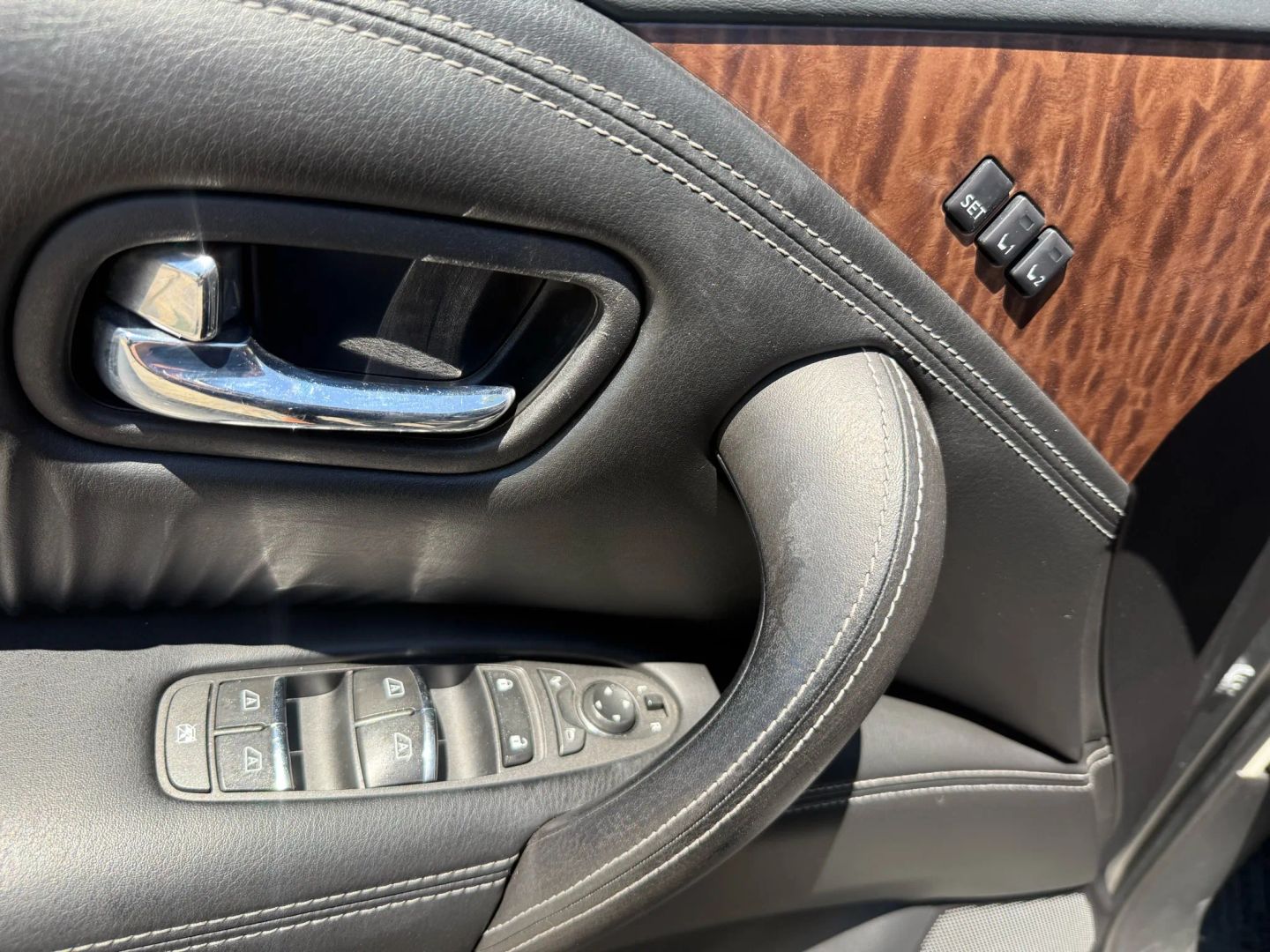 2018 Nissan Armada SL photo 10