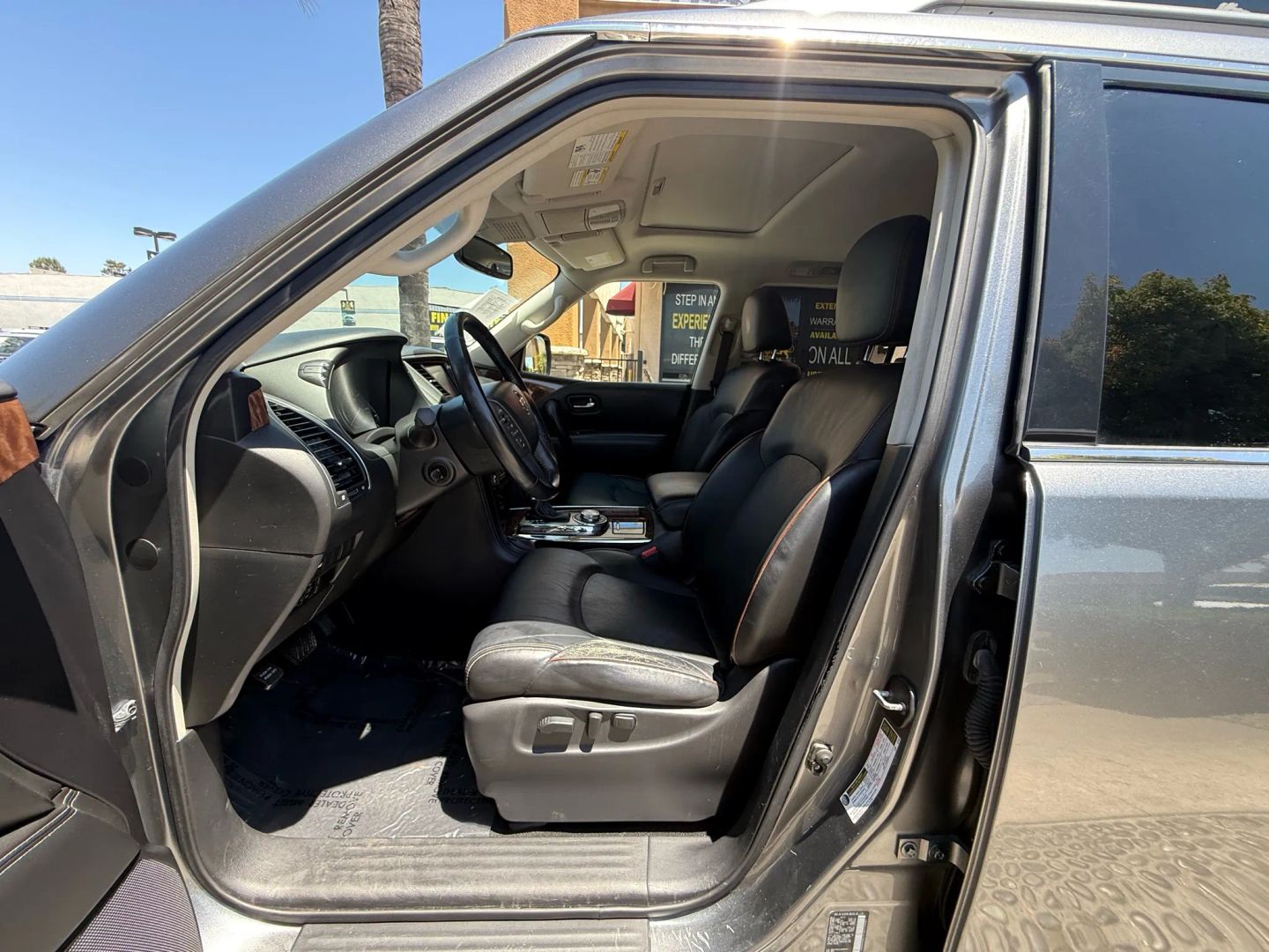 2018 Nissan Armada SL photo 11