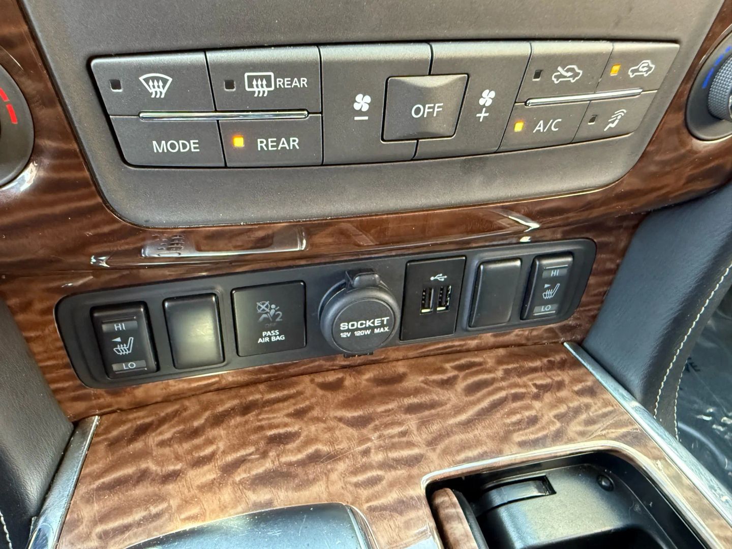 2018 Nissan Armada SL photo 34
