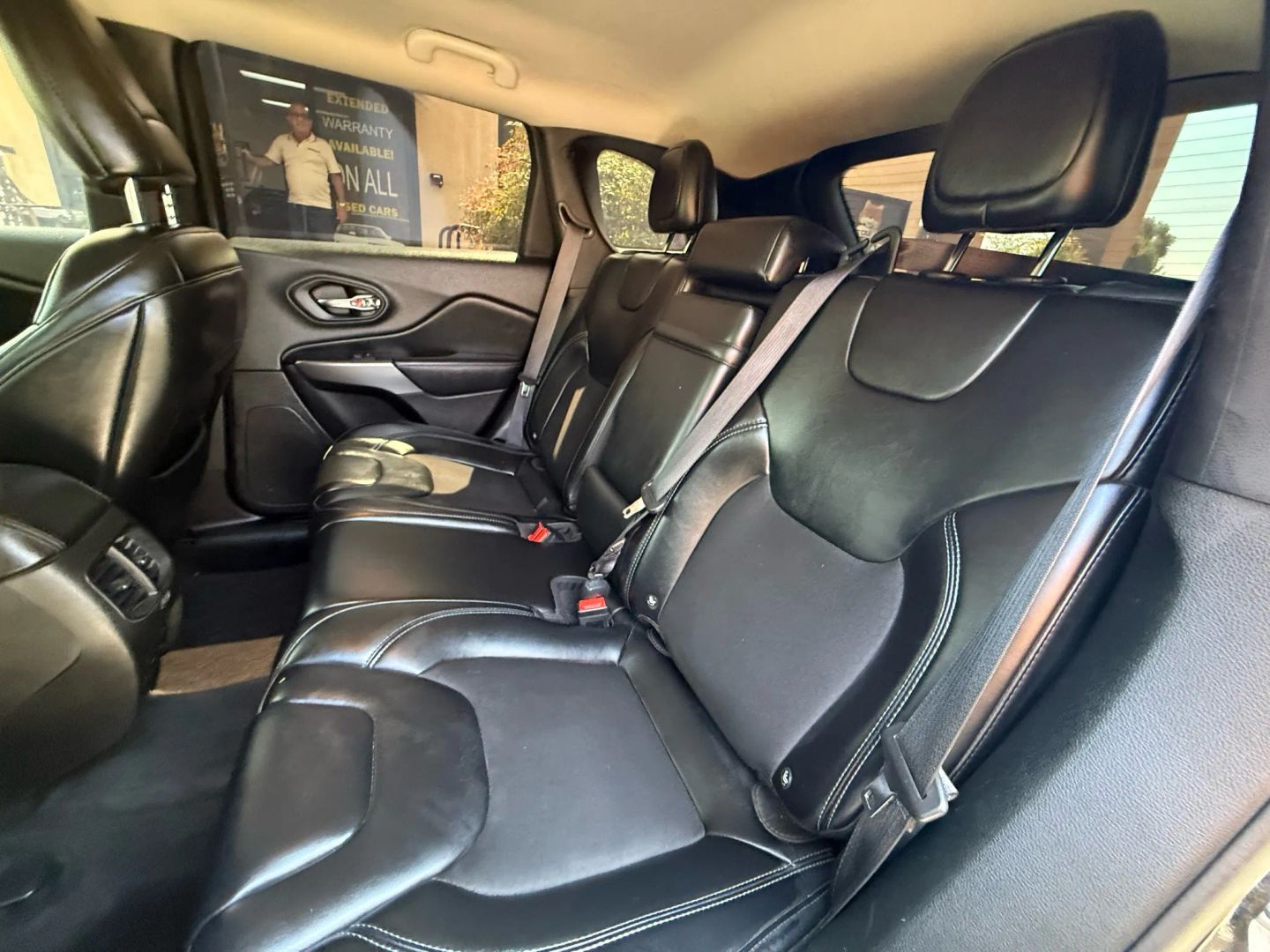 2019 Jeep Cherokee Latitude photo 12