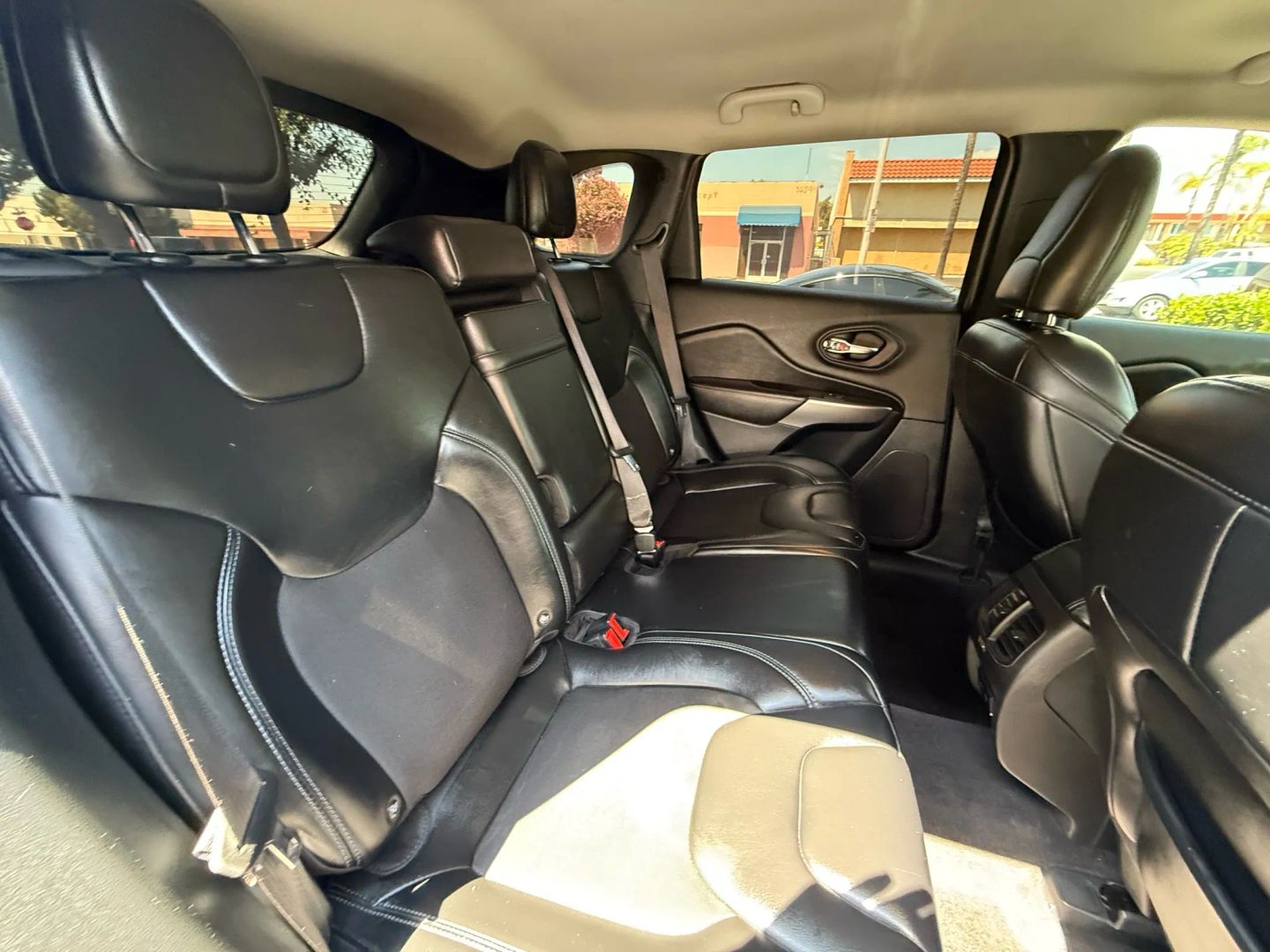 2019 Jeep Cherokee Latitude photo 15