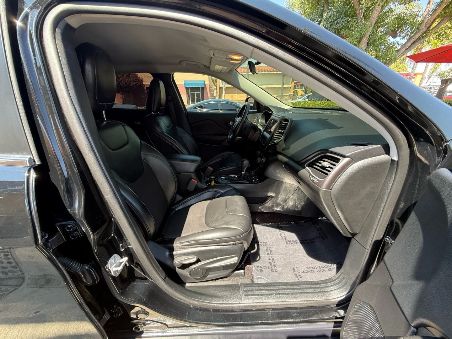 2019 Jeep Cherokee Latitude photo 17