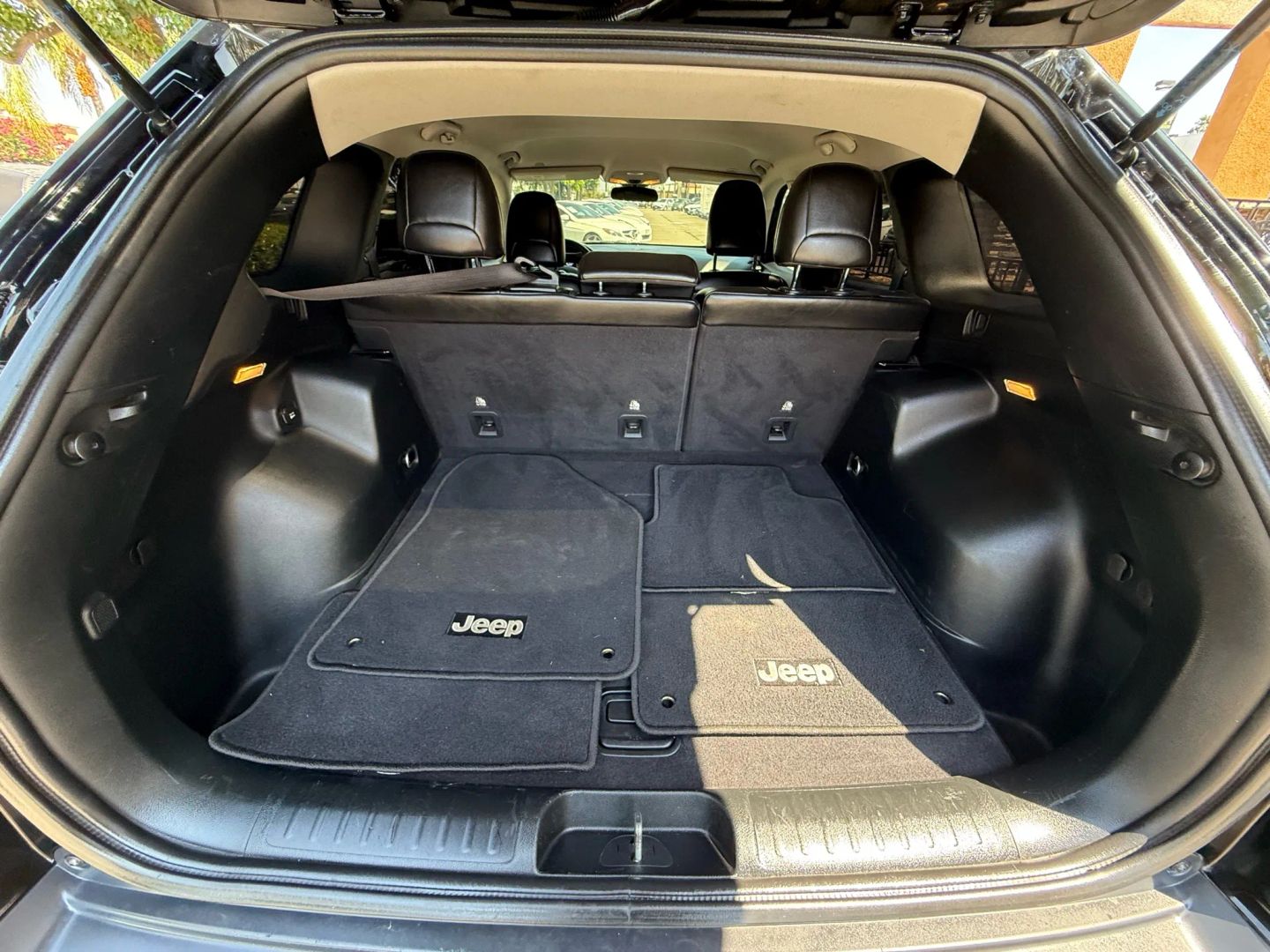 2019 Jeep Cherokee Latitude photo 21