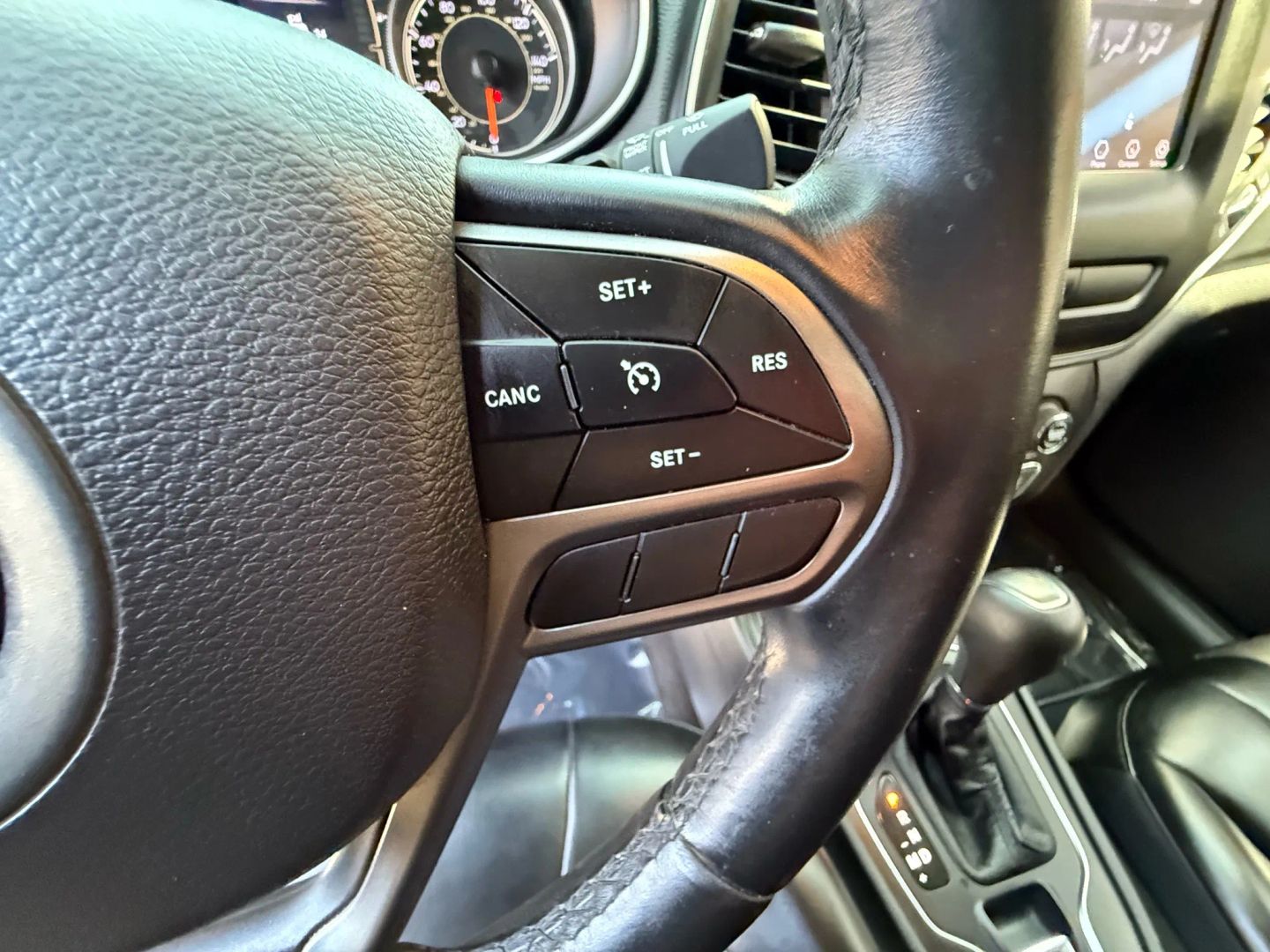 2019 Jeep Cherokee Latitude photo 26