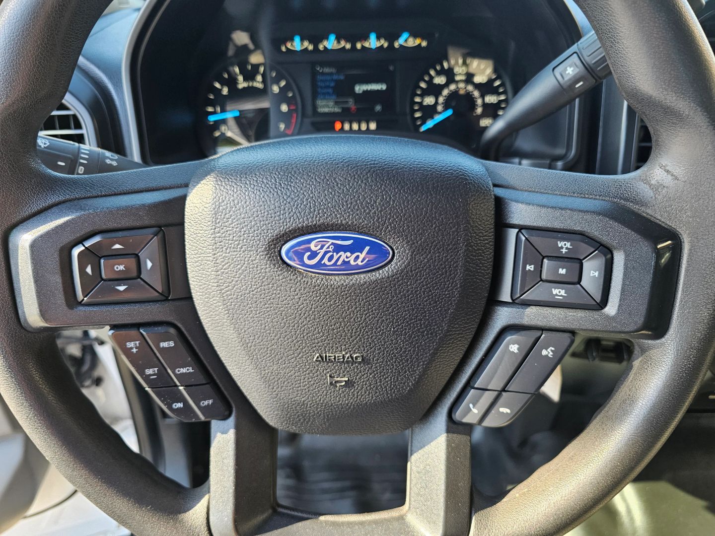2020 Ford F-150 XL photo 9