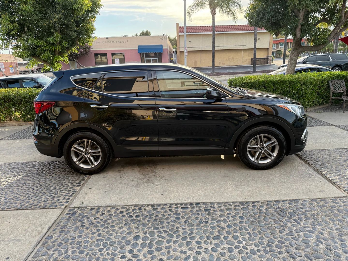 2018 Hyundai Santa Fe Sport Base photo 3