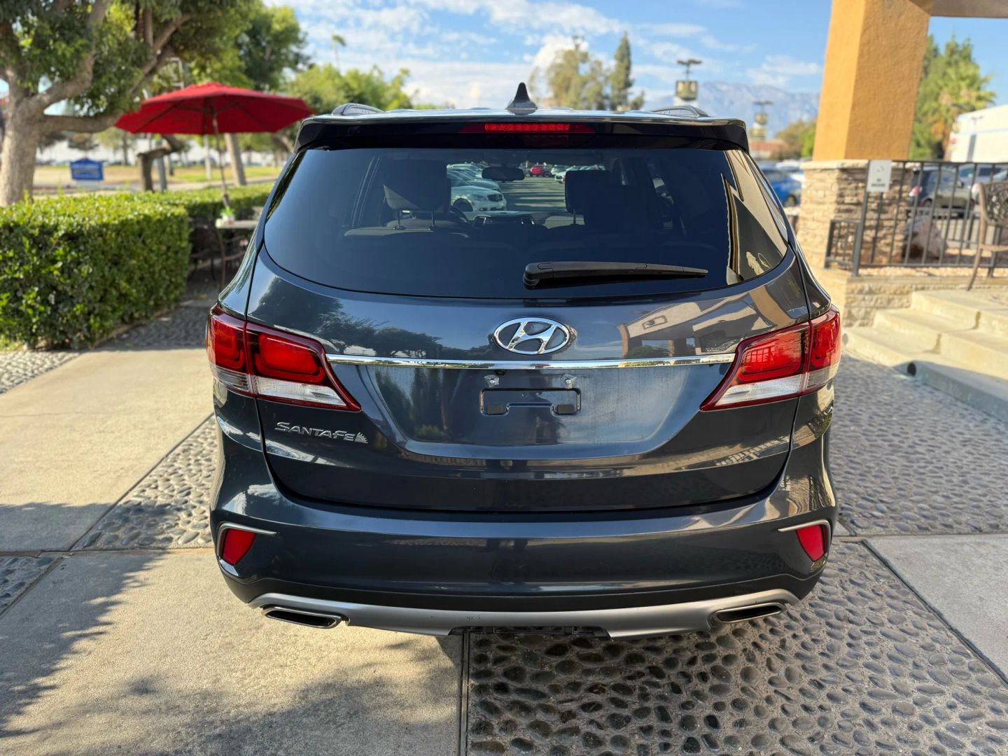 2017 Hyundai Santa Fe SE photo 6