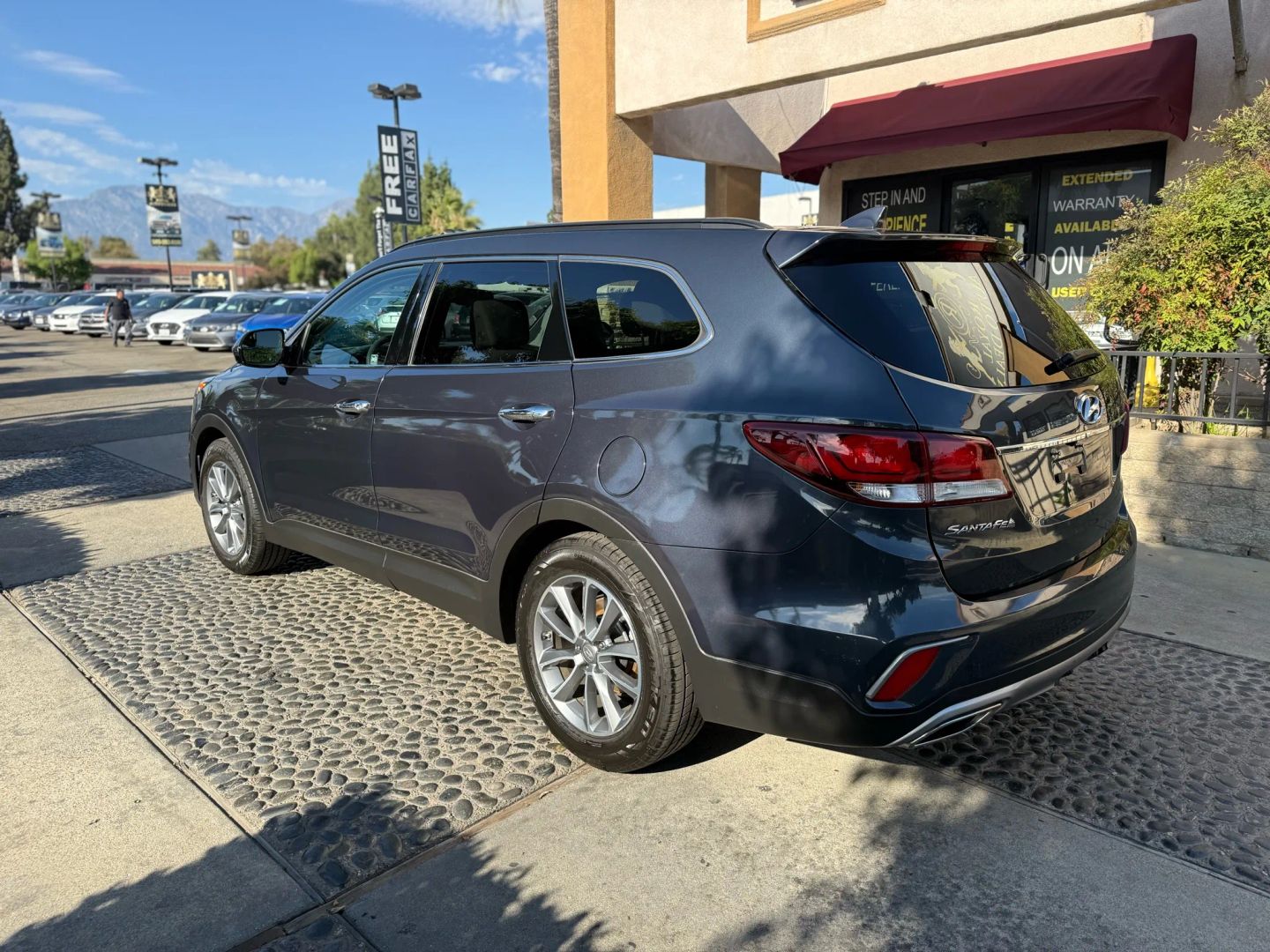 2017 Hyundai Santa Fe SE photo 7