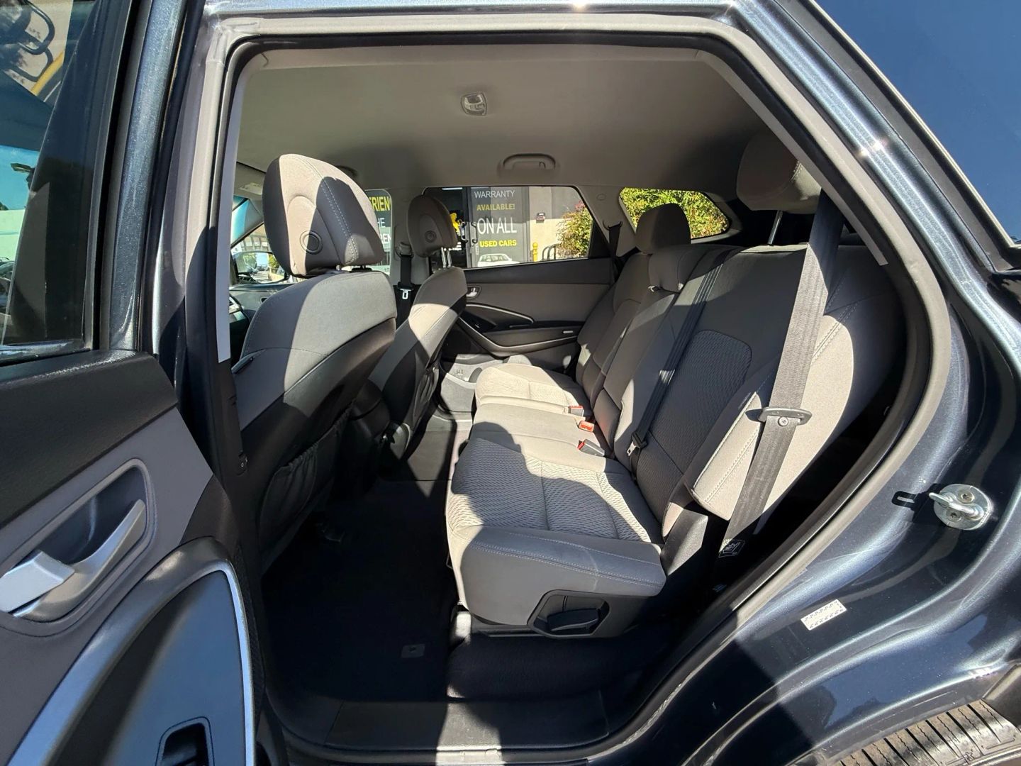 2017 Hyundai Santa Fe SE photo 14