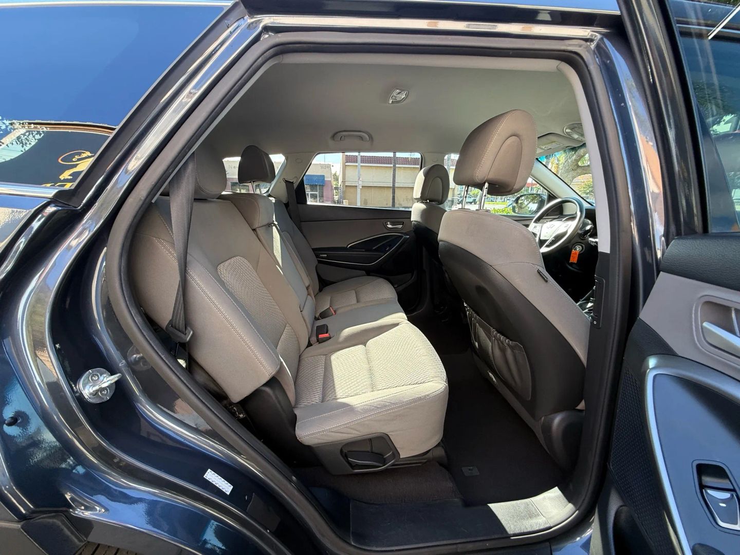 2017 Hyundai Santa Fe SE photo 17