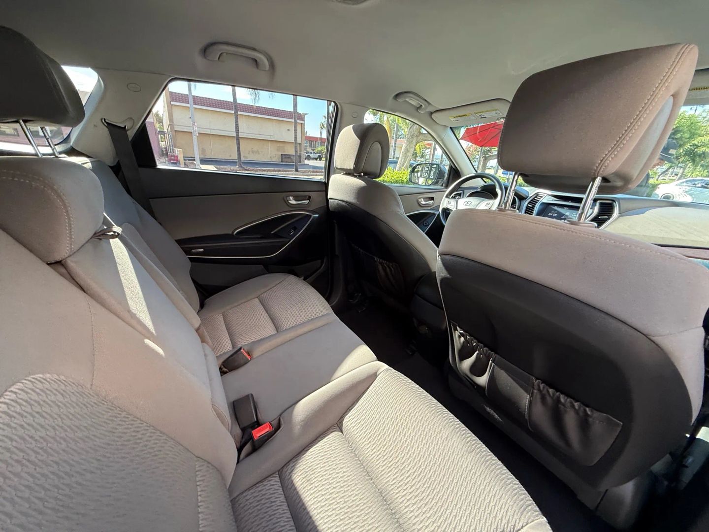 2017 Hyundai Santa Fe SE photo 19