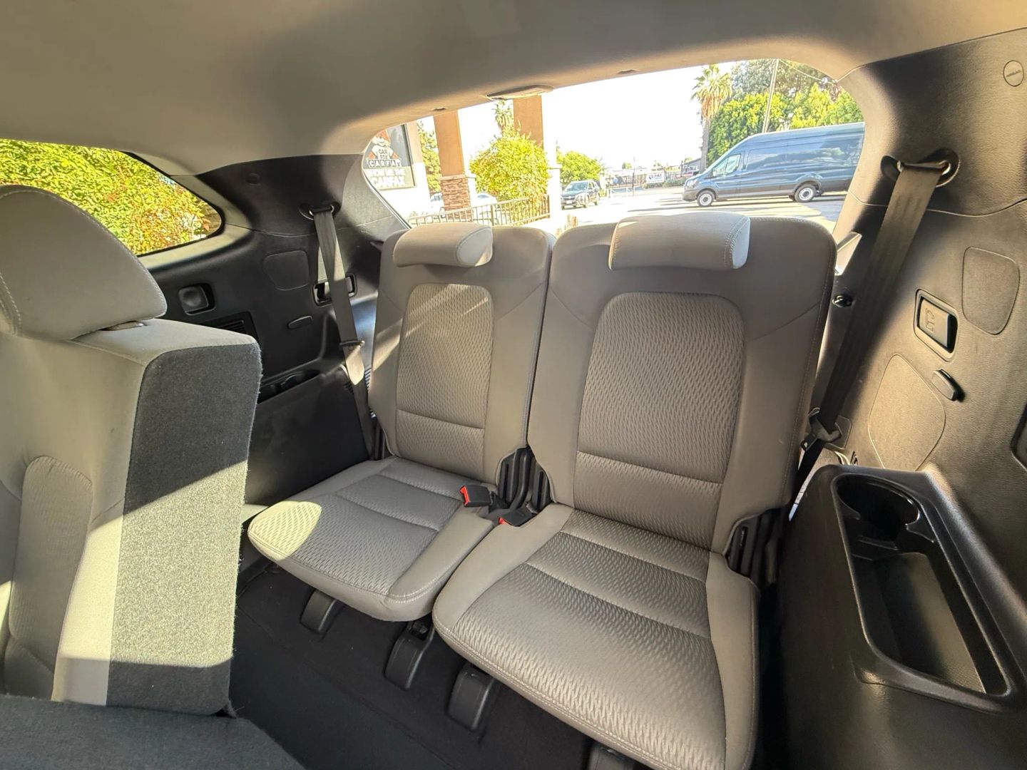 2017 Hyundai Santa Fe SE photo 23