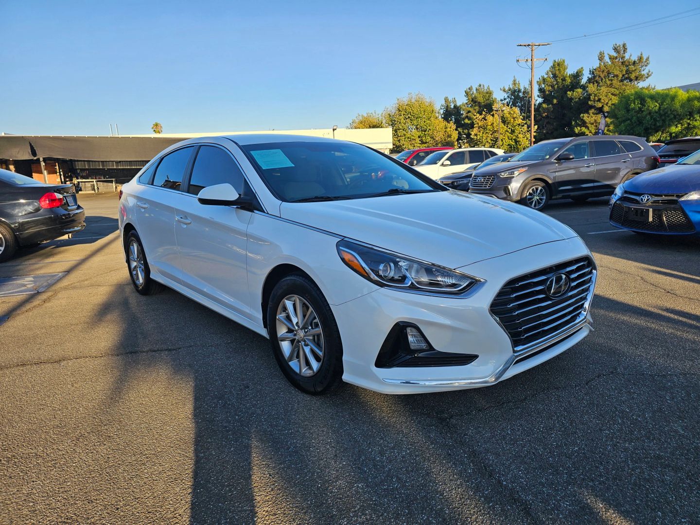 2019 Hyundai Sonata SE photo 2