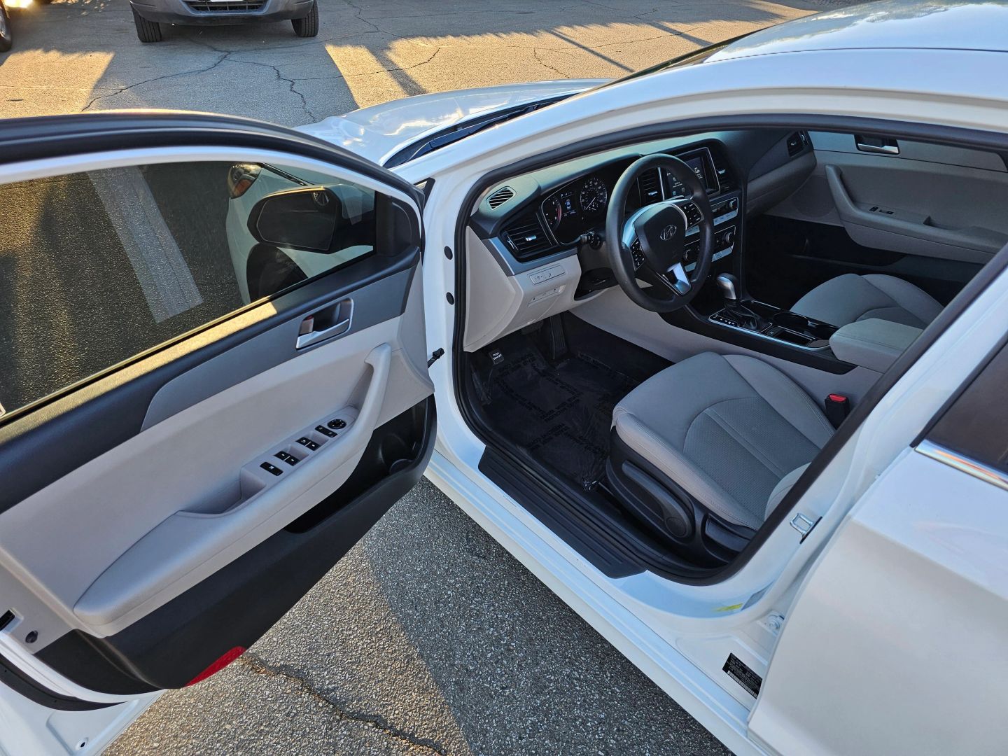 2019 Hyundai Sonata SE photo 8