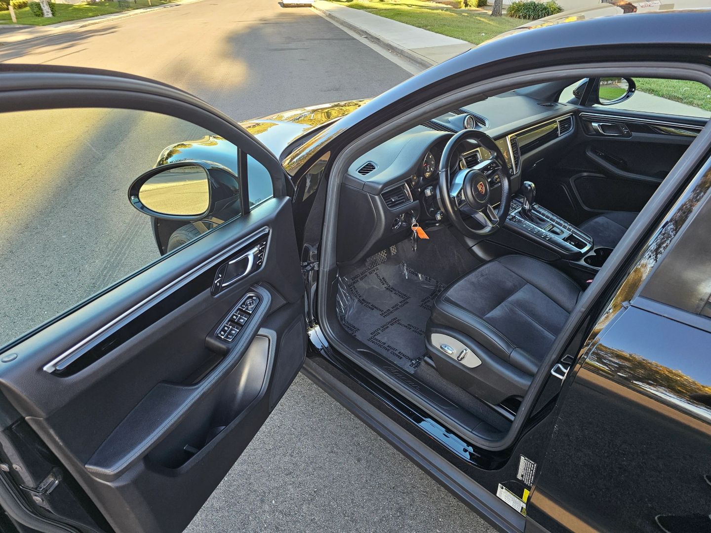 2018 Porsche Macan photo 9