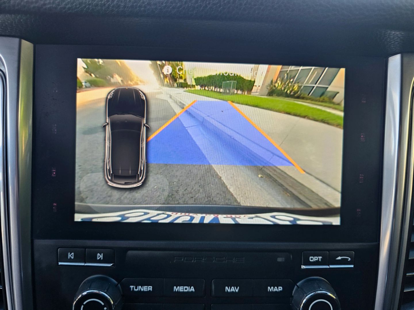 2018 Porsche Macan photo 18