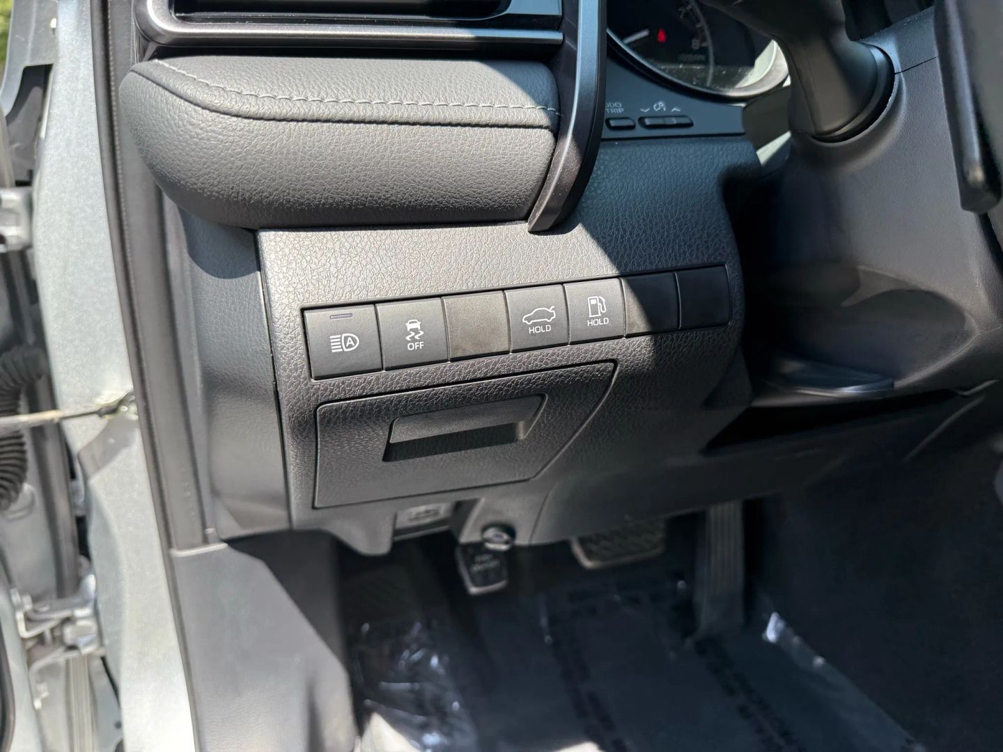 2021 Toyota Camry SE photo 12
