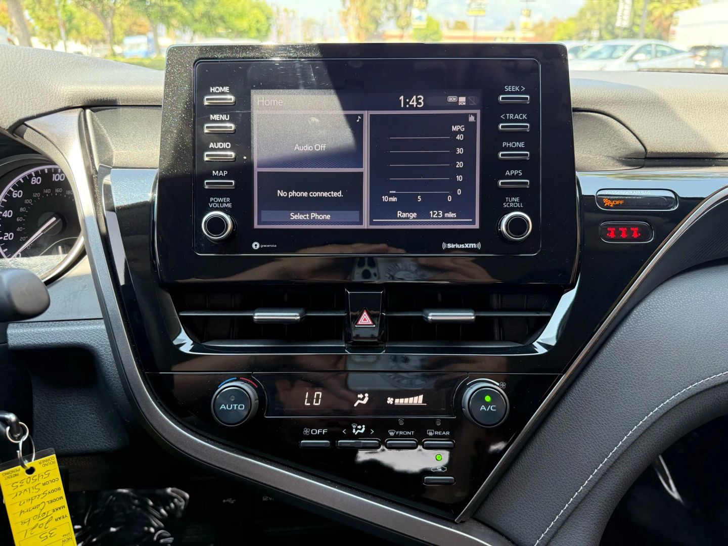 2021 Toyota Camry SE photo 20